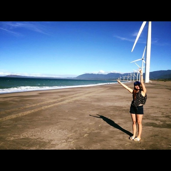 FOREVER 21 SLEEVELESS TOP - Picture 4 of 4